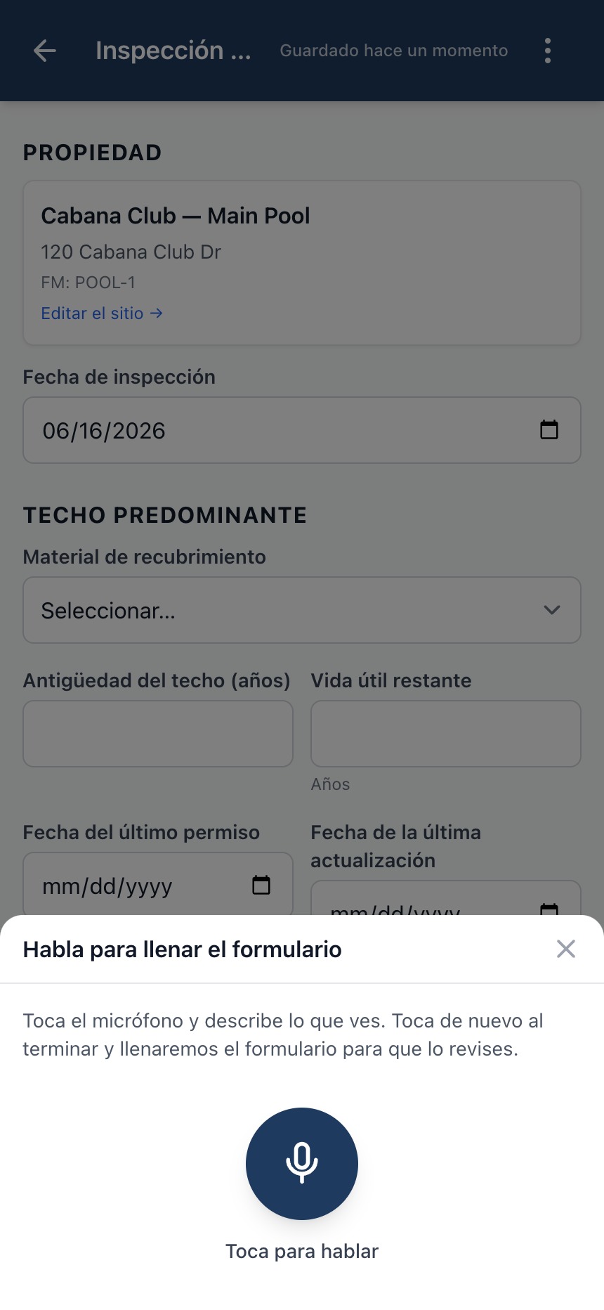 El panel Habla para llenar el formulario con un micrófono para tocar y hablar.